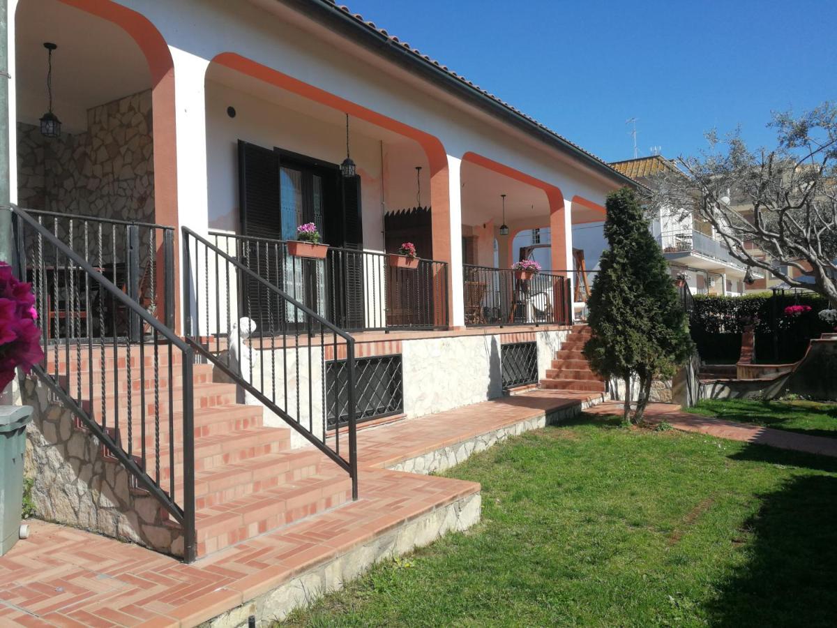 Villa Carlini Passoscuro Buitenkant foto